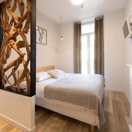 Szálloda Atipik Annecy